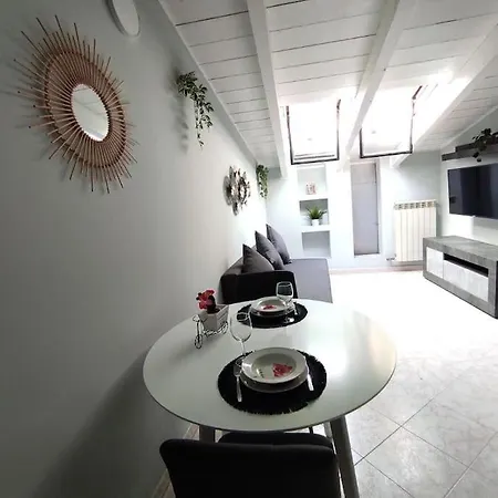 Free Parking Tiny House Wifi Netflix 15 Minuti Dal Duomo Apartment Mailand