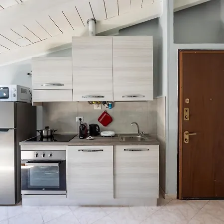 Free Parking Tiny House Wifi Netflix 15 Minuti Dal Duomo Apartment