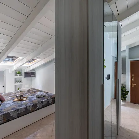 Apartament Free Parking Tiny House Wifi Netflix 15 Minuti Dal Duomo