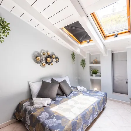 Apartament Free Parking Tiny House Wifi Netflix 15 Minuti Dal Duomo *