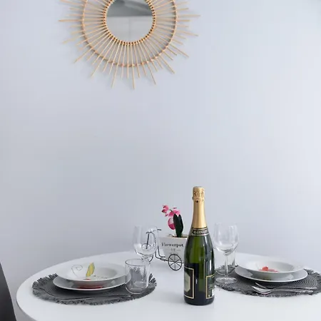 Free Parking Tiny House Wifi Netflix 15 Minuti Dal Duomo Daire