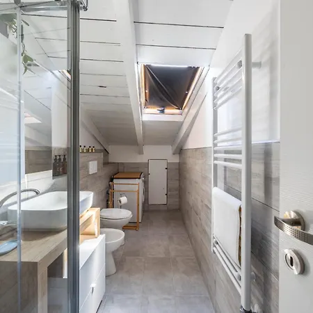 Free Parking Tiny House Wifi Netflix 15 Minuti Dal Duomo Apartment *