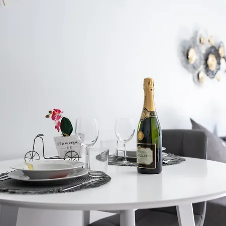 Free Parking Tiny House Wifi Netflix 15 Minuti Dal Duomo * Mailand