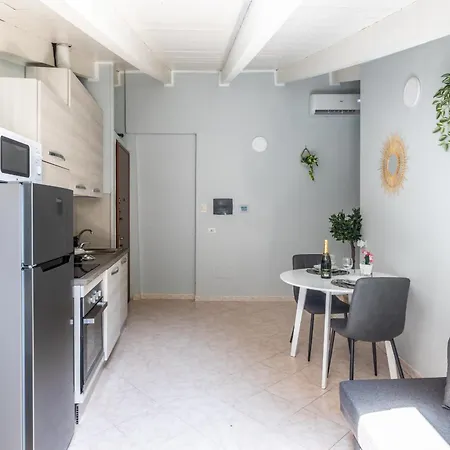 Free Parking Tiny House Wifi Netflix 15 Minuti Dal Duomo Daire Milano