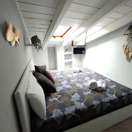Appartamento Free Parking Tiny House Wifi Netflix 15 Minuti Dal Duomo *